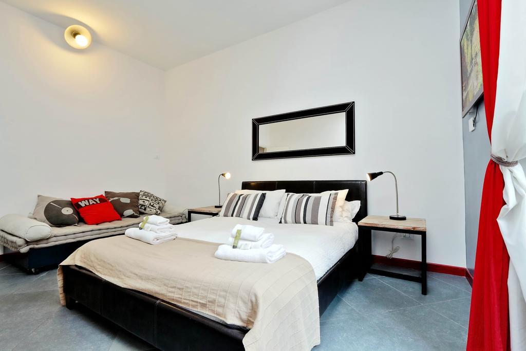 Cozy Apartment Fabia 300 Mt From Colosseum Exterior foto